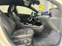 Mercedes Benz / A  180 lleno