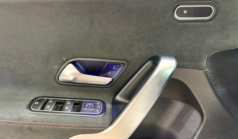 Mercedes Benz / A  180 lleno