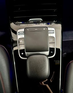 Mercedes Benz / A  180 lleno