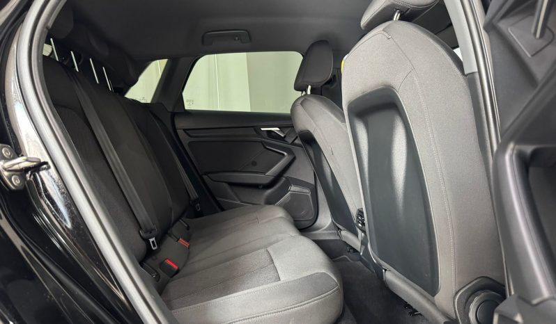 Audi / A3 Sportback 30 TFSI lleno