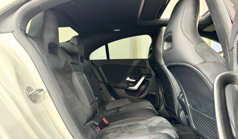 Mercedes Benz / CLA  250e lleno