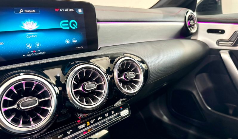 Mercedes Benz / CLA  250e lleno