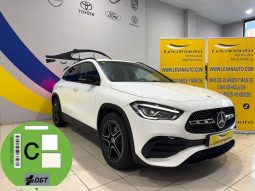 Mercedes Benz / GLA 200d