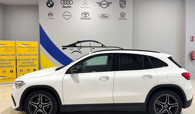 Mercedes Benz / GLA 200d lleno