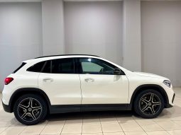 Mercedes Benz / GLA 200d lleno