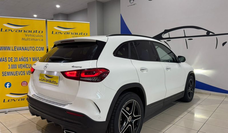 Mercedes Benz / GLA 200d lleno