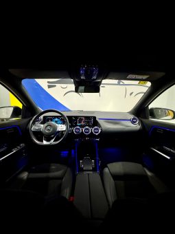 Mercedes Benz / GLA 200d lleno