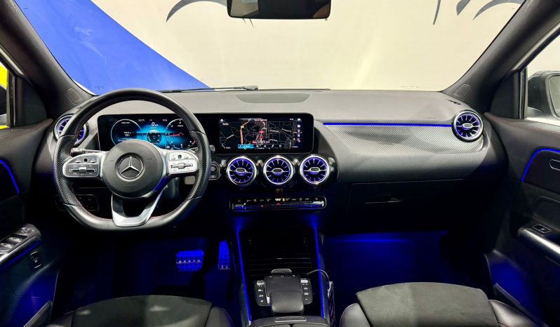 Mercedes Benz / GLA 200d lleno