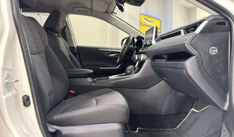 Toyota / RAV4 220H Advance 4WD lleno