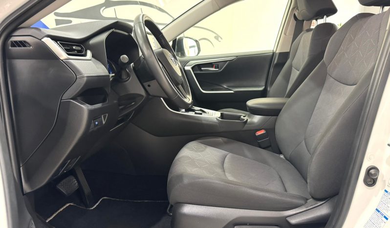 Toyota / RAV4 220H Advance 4WD lleno