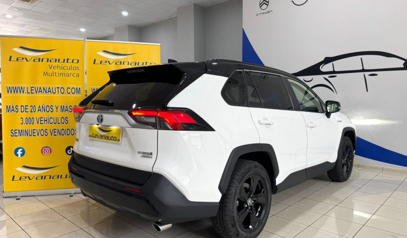 Toyota / RAV4 220H Advance 4WD lleno