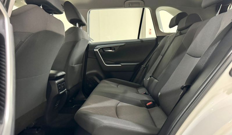 Toyota / RAV4 220H Advance 4WD lleno