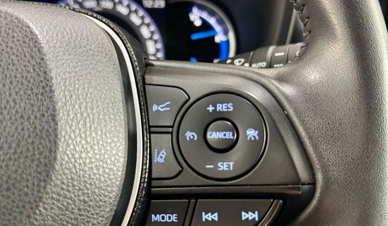 Toyota / RAV4 220H Advance 4WD lleno
