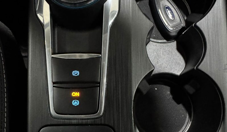 Ford / KUGA Titanium lleno