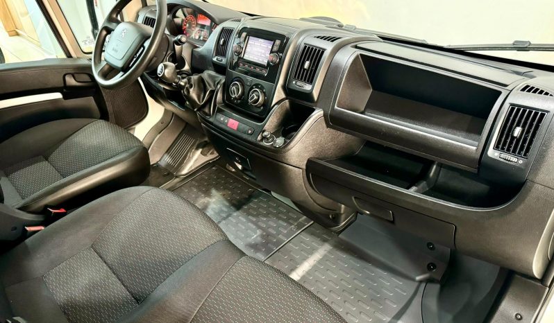 Peugeot / Boxer Furgón L2H2 lleno