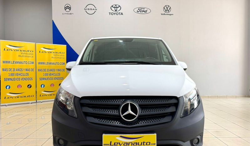 Mercedes Benz / Vito Furgon lleno