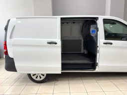 Mercedes Benz / Vito Furgon lleno