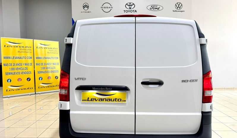Mercedes Benz / Vito Furgon lleno