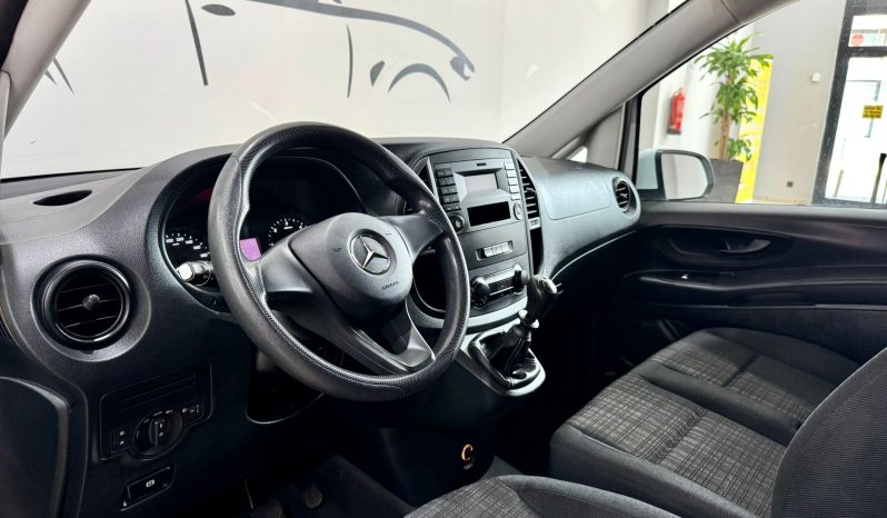 Mercedes Benz / Vito Furgon lleno
