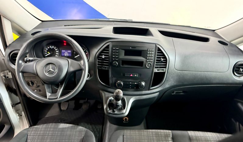 Mercedes Benz / Vito Furgon lleno