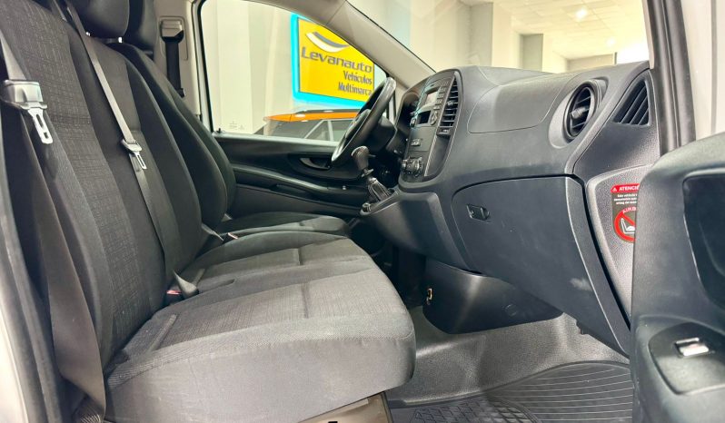 Mercedes Benz / Vito Furgon lleno
