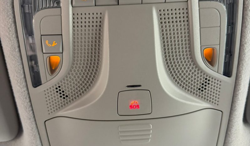 Mercedes Benz / Vito Furgon lleno