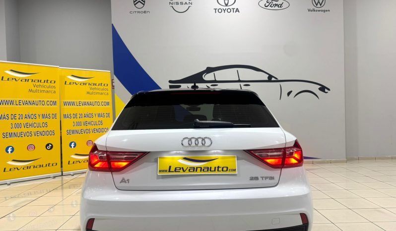 Audi / A1 Sportback 25 TFSI lleno
