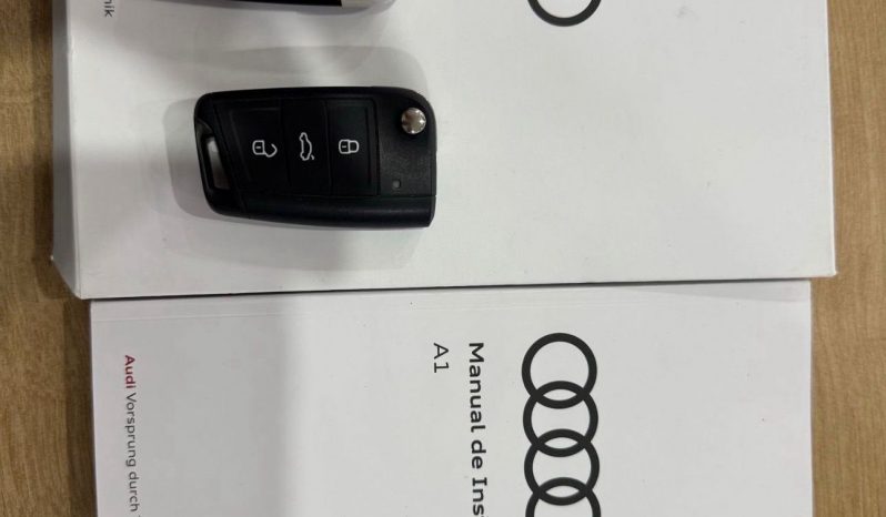 Audi / A1 Sportback 25 TFSI lleno