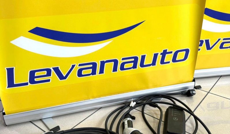 Mercedes Benz / GLE coupe 350de lleno