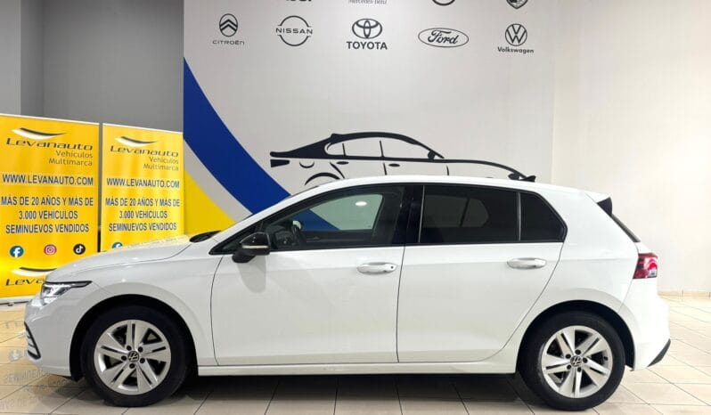 Volkswagen / Golf  eTSI DSG lleno