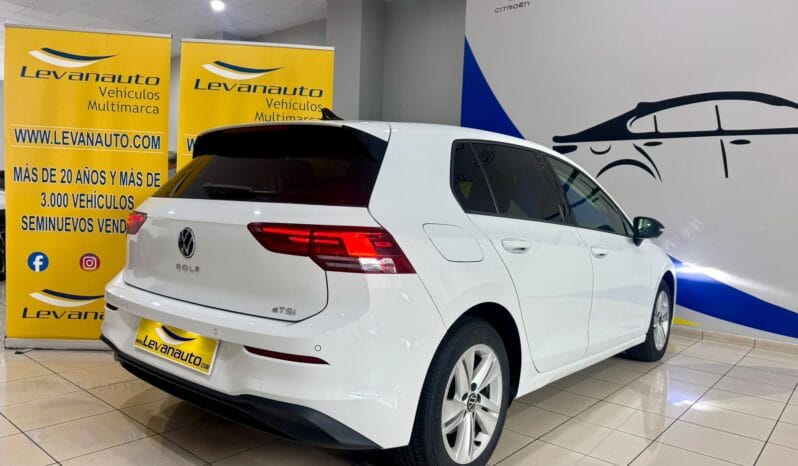 Volkswagen / Golf  eTSI DSG lleno