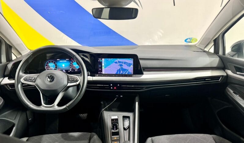 Volkswagen / Golf  eTSI DSG lleno