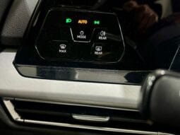 Volkswagen / Golf  eTSI DSG lleno