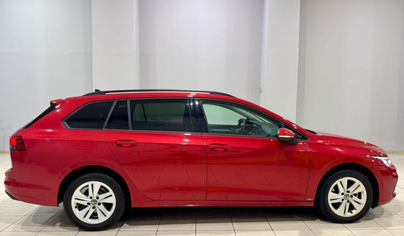 Volkswagen / Golf  Variant eTSI DSG lleno