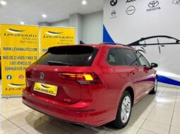 Volkswagen / Golf  Variant eTSI DSG lleno