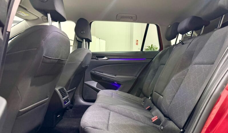 Volkswagen / Golf  Variant eTSI DSG lleno