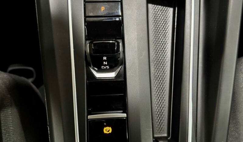 Volkswagen / Golf  Variant eTSI DSG lleno