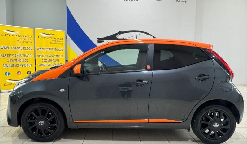 Toyota / Aygo X-City JBL lleno