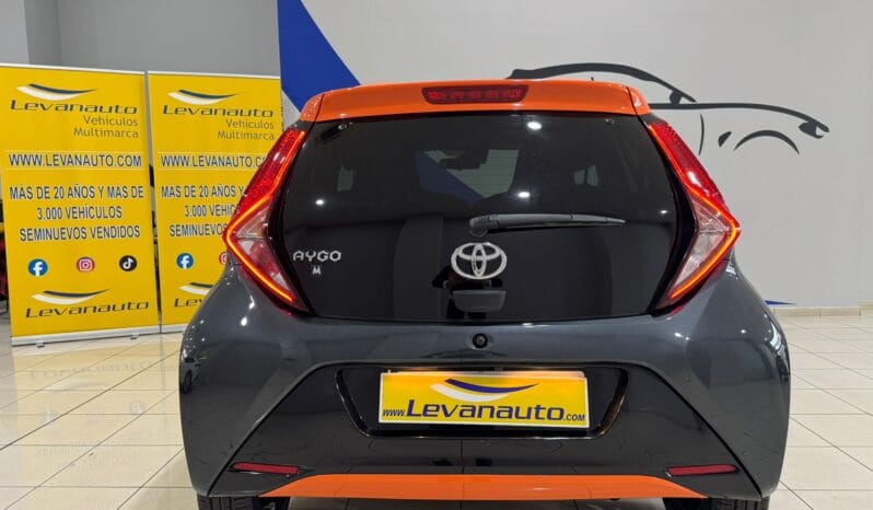 Toyota / Aygo X-City JBL lleno