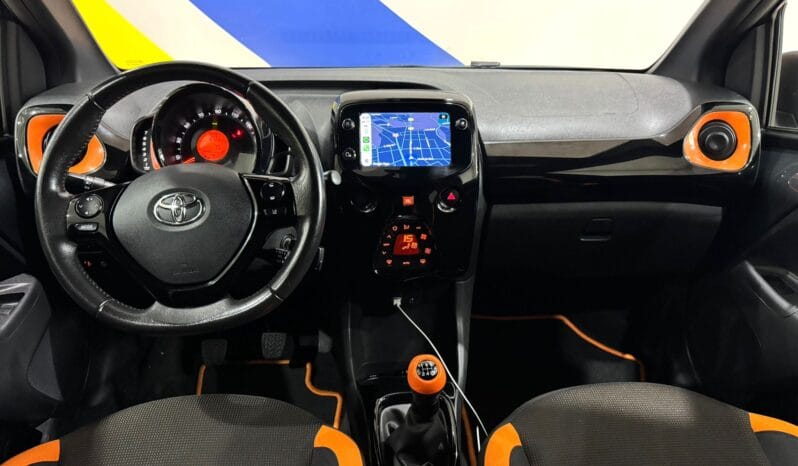 Toyota / Aygo X-City JBL lleno