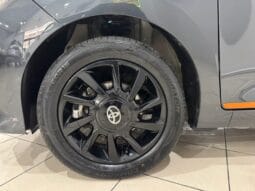 Toyota / Aygo X-City JBL lleno