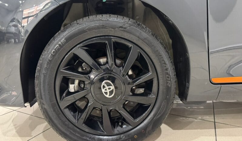 Toyota / Aygo X-City JBL lleno