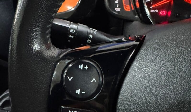 Toyota / Aygo X-City JBL lleno