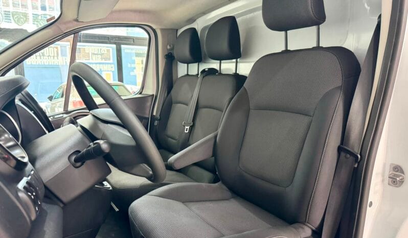 Renault / Trafic Furgón L2H2 lleno