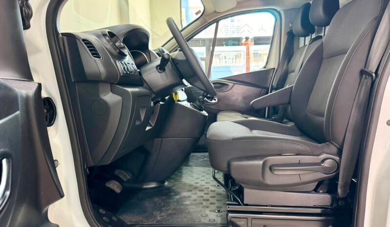 Renault / Trafic Furgón L2H2 lleno