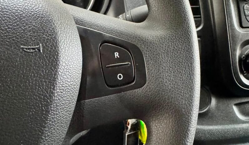 Renault / Trafic Furgón L2H2 lleno