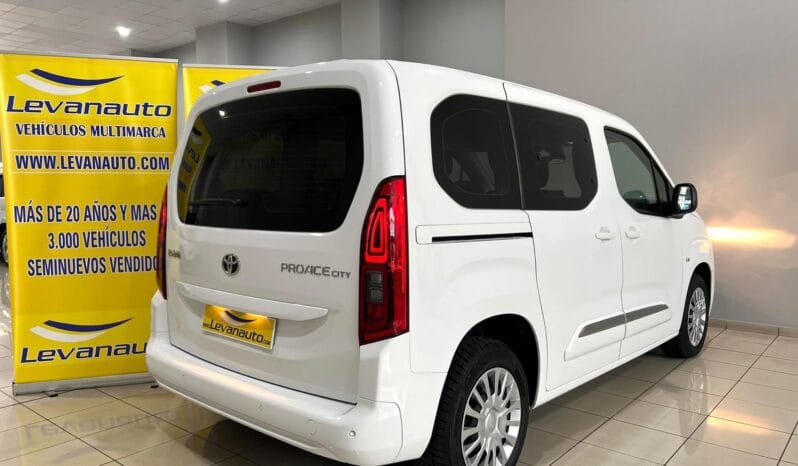 Toyota / Proace City Combi lleno