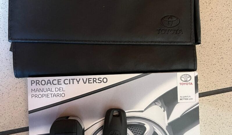 Toyota / Proace City Combi lleno