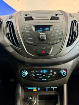 Ford / Courier Kombi lleno
