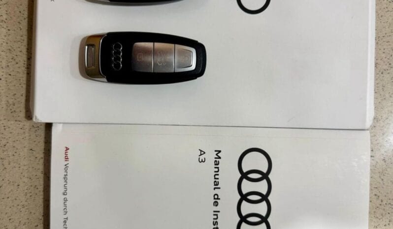 Audi / A3 Sportback 30 TFSI lleno